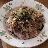 豚キノコ丼