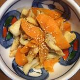 ニンジンとちくわのみそ炒め