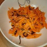 ニンジンと塩昆布きんぴら