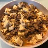 豆腐とひき肉のピリ辛炒め