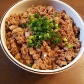 豚とレンコンのそぼろ丼