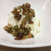 レーズンナッツヨーグルト