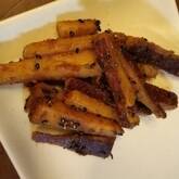 サツマイモのみそバター炒め