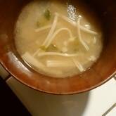 エノキと大根のみそ汁