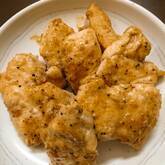 鶏胸肉を使ったガーリックソテー　簡単人気！しっとりやわらか