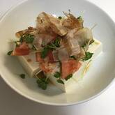 サラダみたいなトマト冷奴