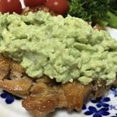 照り焼きチキンのアボカドソース