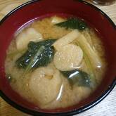 小松菜と麩のみそ汁