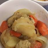 カレー風味の肉ジャガ