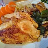 皮パリパリ！ニンニク香る基本のチキンソテー