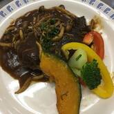 簡単デミグラスソースのハンバーグ