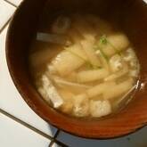 エノキと油揚げのみそ汁