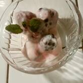 ベリーソースのヨーグルト