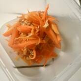お箸とまらない！にんじんしりしり