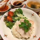 3種のタレで本場の味！炊飯器でつくるシンガポールチキンライス（海南鶏飯）