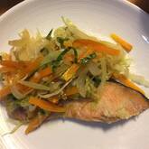 鮭のシンプル蒸し焼き