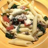 ホウレン草とキノコのフジッリ