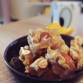 ミックスナッツのタフィー