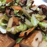 調味料２つ！さつま揚げとキャベツの塩昆布炒め