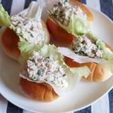 薬味たっぷりツナサラダロールパン