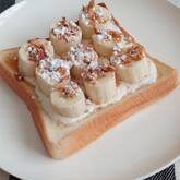 甘酒ヨーグルトバナナトーストの献立