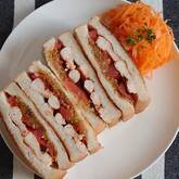 チキンのスパイシーサンドイッチ