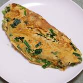 ニラたっぷりオムレツ