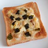 シラスとチーズの和風みそトースト