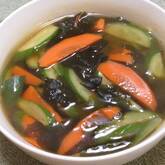 ワカメと野菜のスープ
