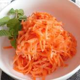 ニンジンのヨーグルトサラダ