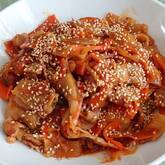 豚バラ肉とキムチの甘辛炒め