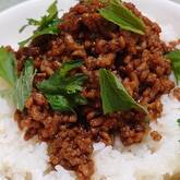 アジアンそぼろ丼