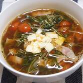 水菜とベーコンの洋風おみそ汁