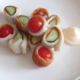 キュウリとトマトのちくわ巻き