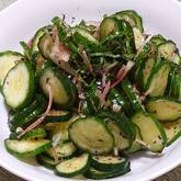 キュウリの梅しそ和え