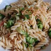 ブロッコリーの和風パスタ