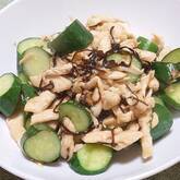 ささ身とキュウリの塩昆布炒め