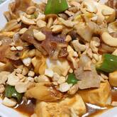 豚肉とシメジの甜麺醤炒め