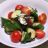 キュウリの塩昆布和え