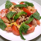 豚肉とトマトのナンプラー炒め