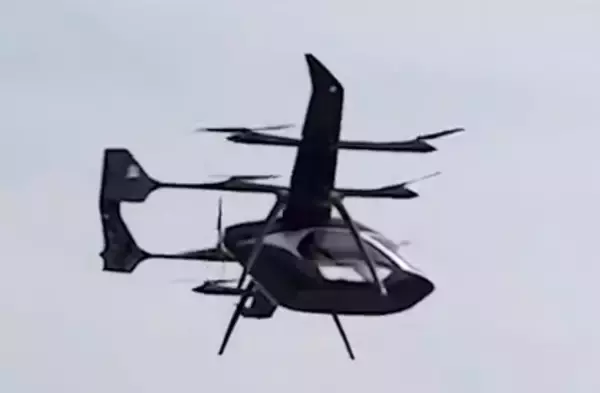 中国航天科技、陸空両用eVTOLを初飛行　低空移動の実用化視野