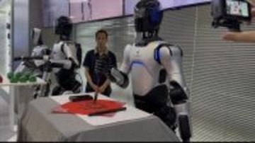 人型ロボット、中国勢が世界出荷「独走」へ　米テスラに先んじて量産開始
