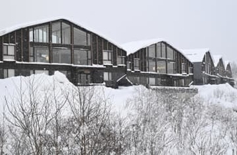 アジア最大の犯罪組織を追っていったら…行き着いたのは北海道・ニセコ　１０億円別荘の所有者は誰？　正体は超大物の親族だった