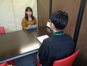 ひきこもりの女性が思い切って相談窓口に行ったら…勧められたのは予想外の場所　喜びの展開「就職できて、ライブに行けた」実はとあるプロジェクトが進行中