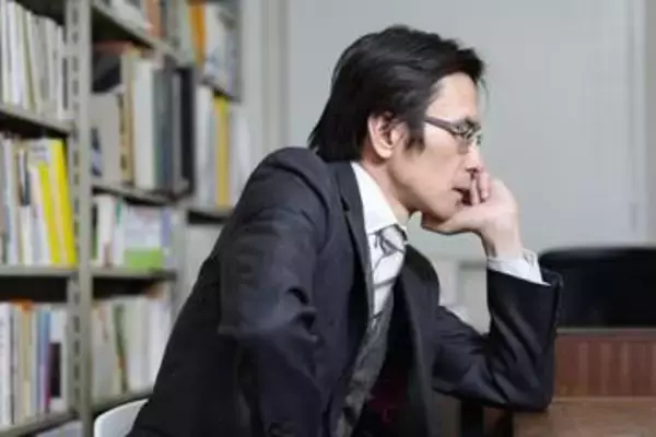 「「避難」の言葉に込めた意味を超える事態、哲学者・國分功一郎が耳を傾けた震災１５年　原発避難者との３時間対話、何度も読み直し「救われた」１冊きっかけに」の画像