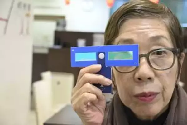 赤が赤でなく、緑が緑に見えない「色覚少数派」　男性は２０人に１人が実は…レンズを通すと変わる世界、夫婦で驚き「あんた、こんなふうに見えてたん？」