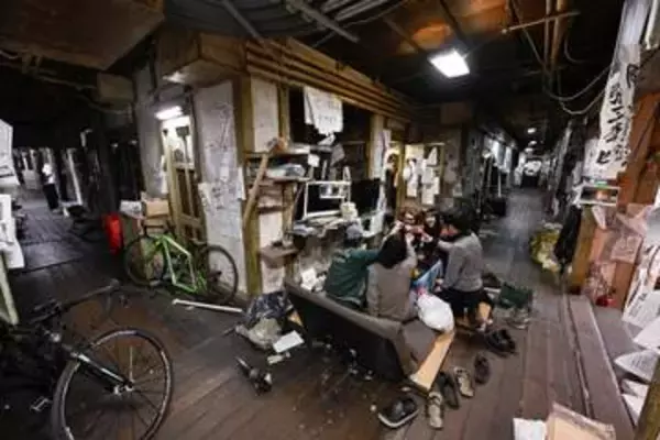 「誰が住むか」も自分たちだけで決めてきた　全会一致の自治が直面する「老朽化」だけでない問題とは　人の姿が消えた日本最古の学生寮、京大・吉田寮は岐路に