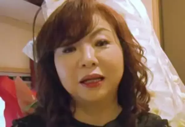 ハイヒール・モモコ（61）、長男が入籍し姑に 美人嫁を顔出し