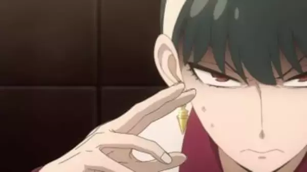 「ボールが大気圏を超えたw」「なんかレーザー出てたな？」ヨルの規格外バレーボールにツッコミ続出のアニメ「SPY×FAMILY」42話