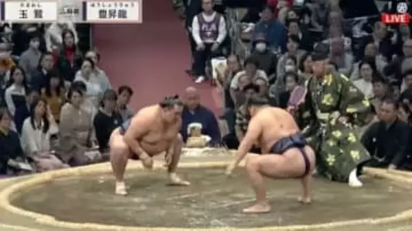 大相撲、観客の“野次”に名物アナが憤り 「静かにせい！」「集中したいのに」残念行為にファンの批判も相次ぐ